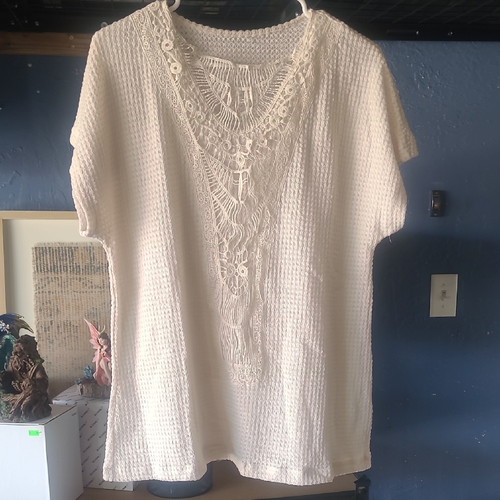 Elegant Cream Lace-Trimmed Women's Top